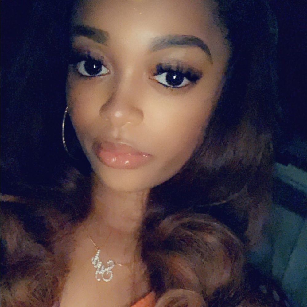 Meet your Posher, Sydney